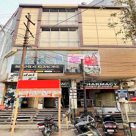 Hotel O Aaradhya Residency Noida Eksteriør billede