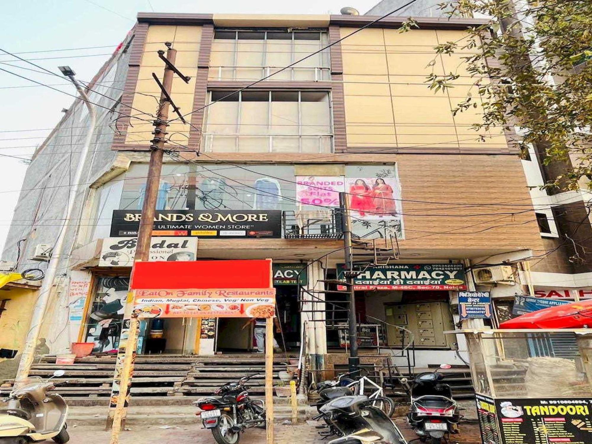 Hotel O Aaradhya Residency Noida Eksteriør billede