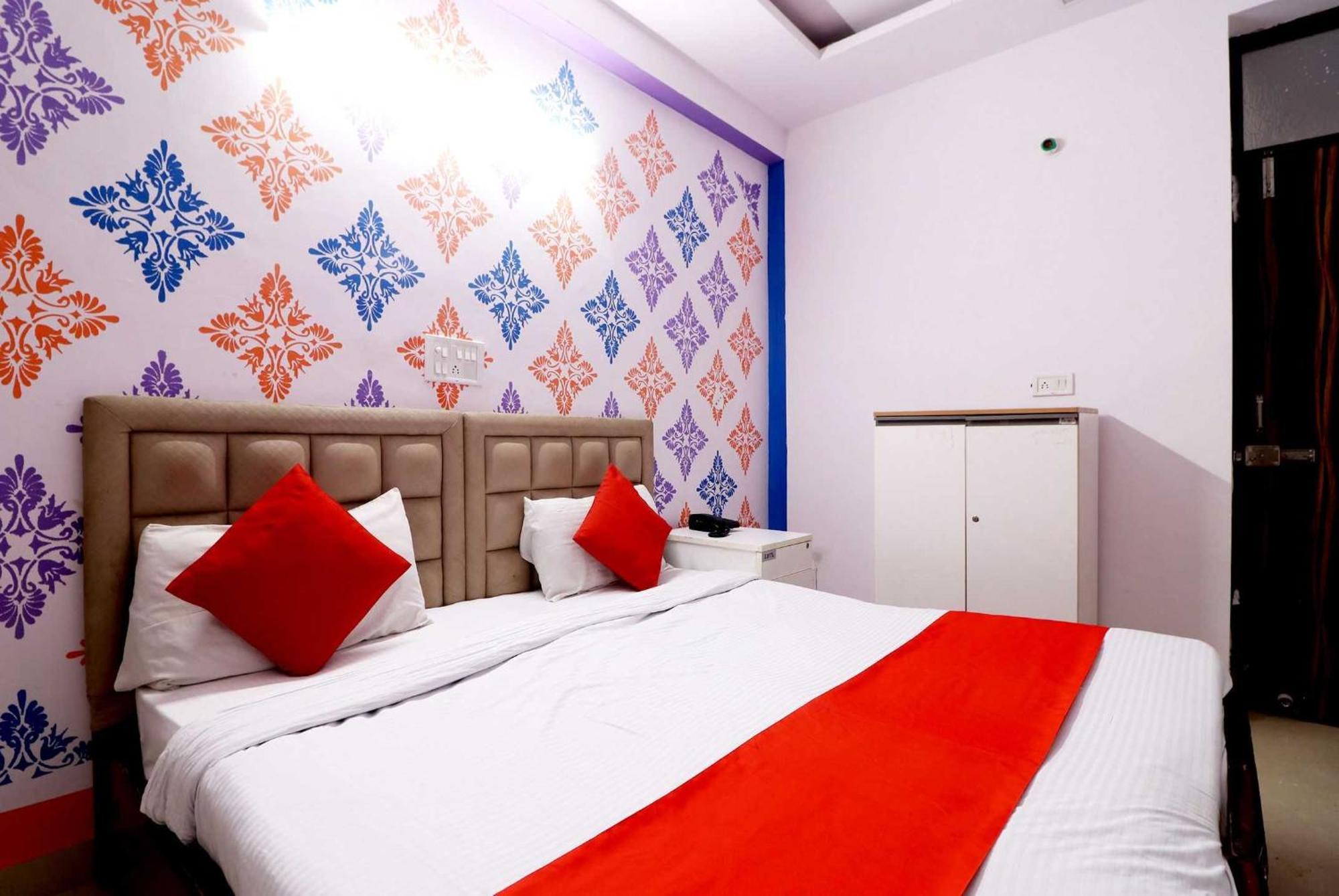 Hotel O Aaradhya Residency Noida Eksteriør billede