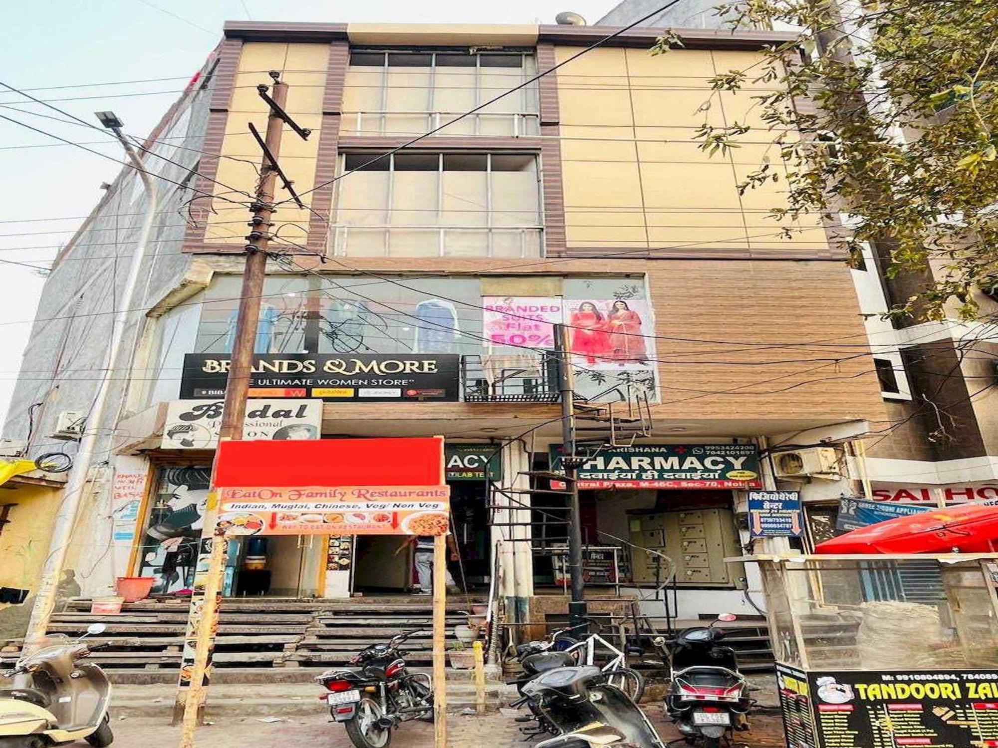 Hotel O Aaradhya Residency Noida Eksteriør billede