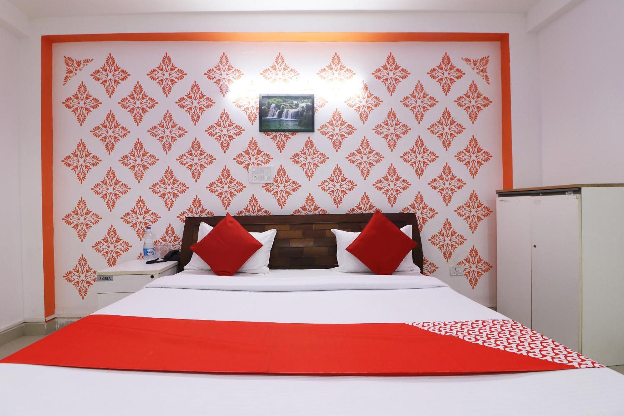 Hotel O Aaradhya Residency Noida Eksteriør billede