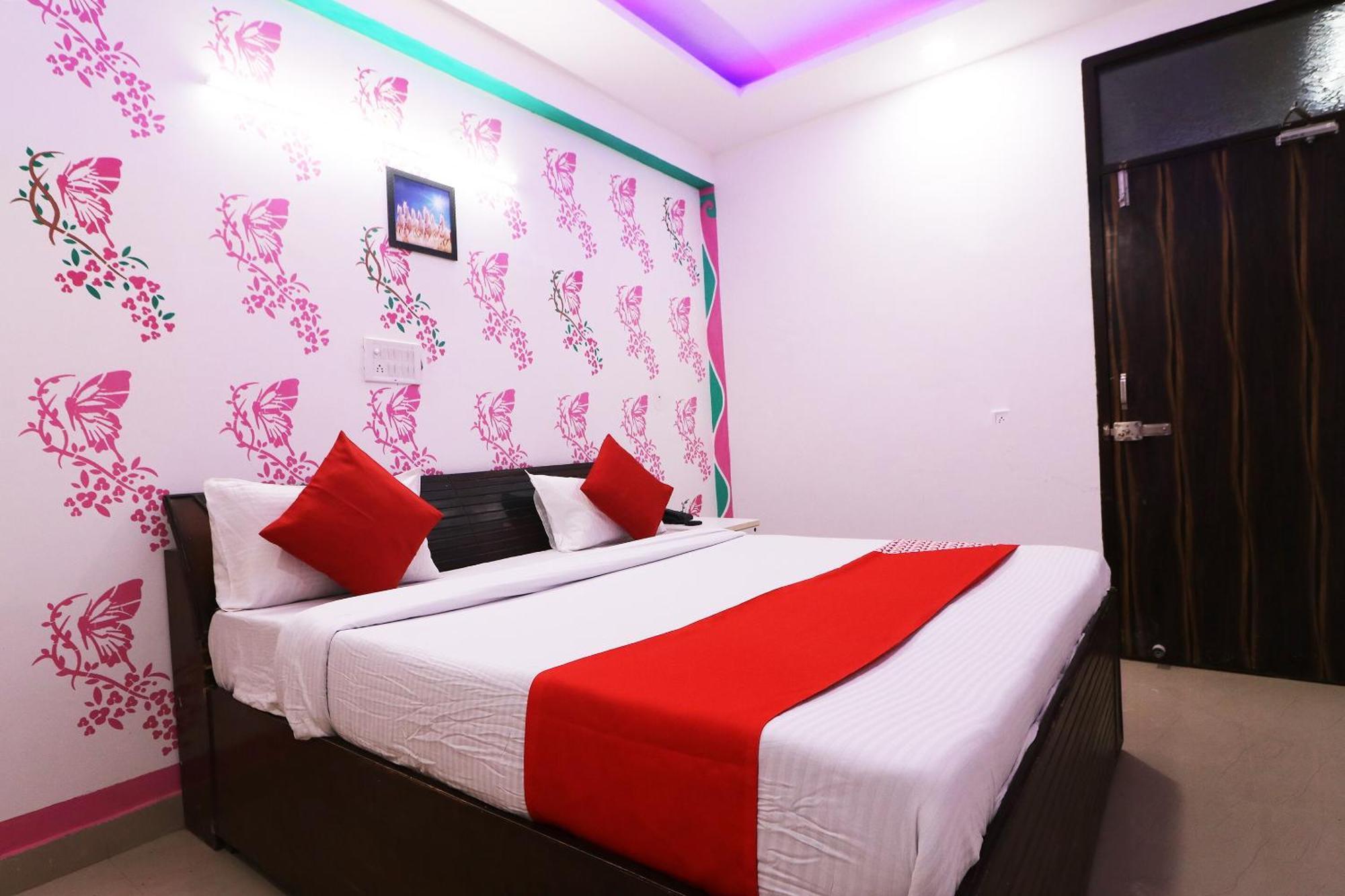 Hotel O Aaradhya Residency Noida Eksteriør billede