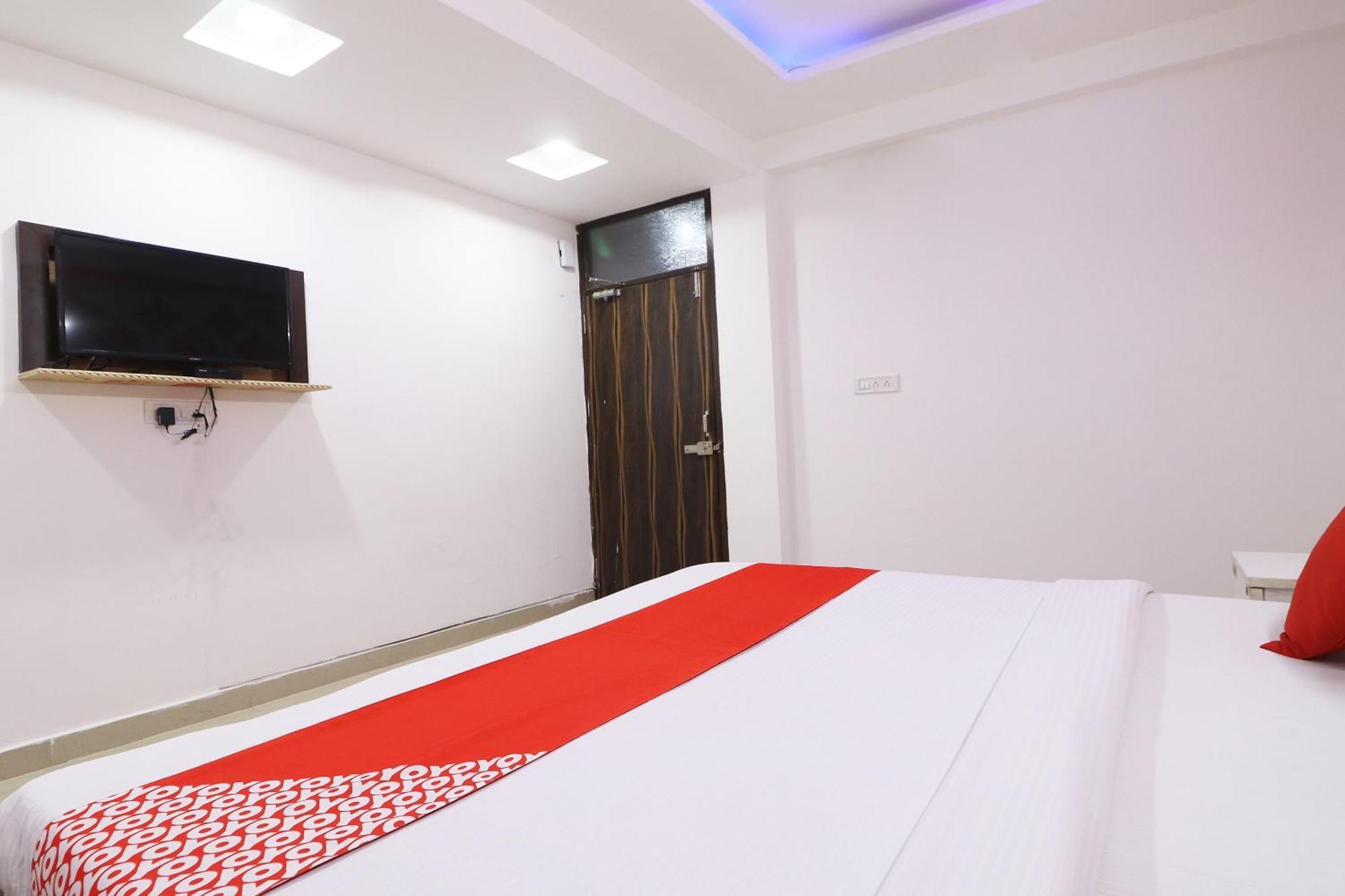 Hotel O Aaradhya Residency Noida Eksteriør billede